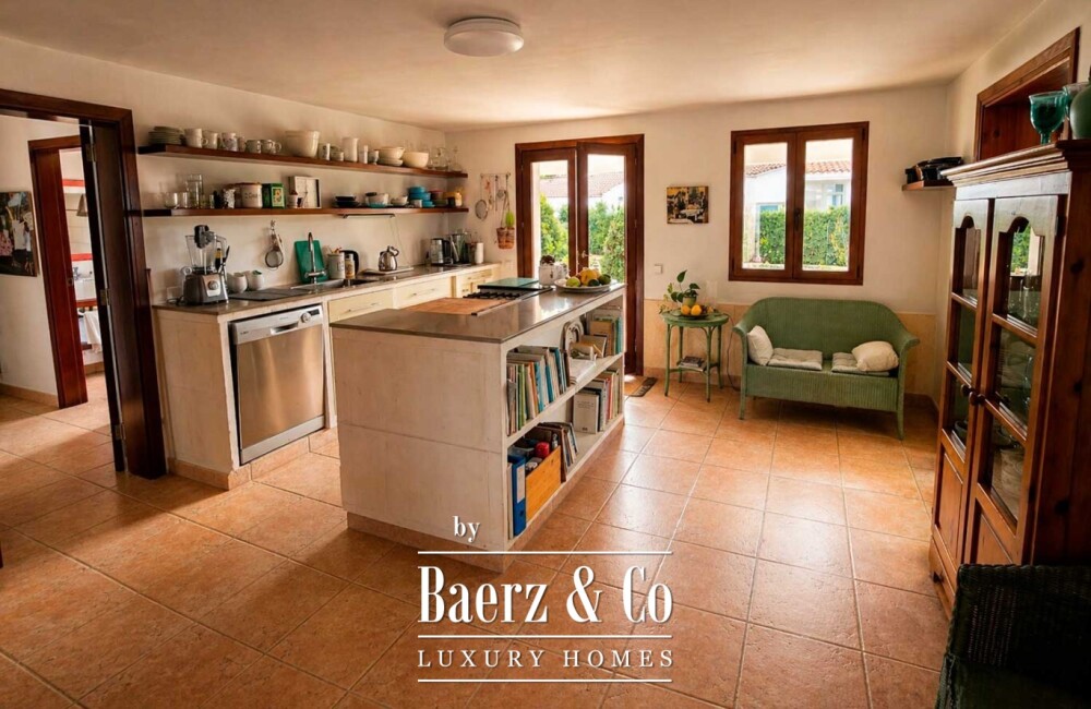 SEAFRONT VILLA IN CIUTADELLA, MENORCA, WITH PRIVATE POOL AND EXPANSION POTENTIAL image