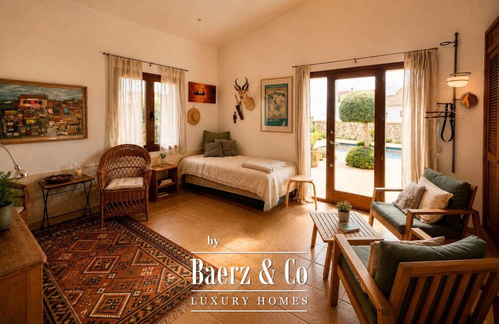 SEAFRONT VILLA IN CIUTADELLA, MENORCA, WITH PRIVATE POOL AND EXPANSION POTENTIAL image