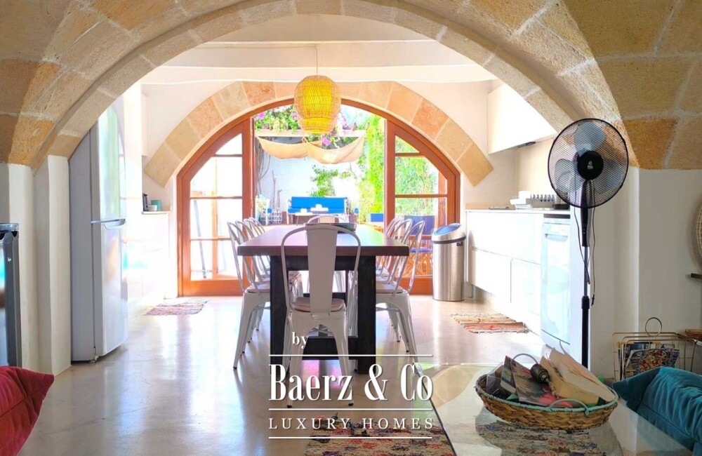 RENOVATED MENORCAN HOUSE FOR SALE IN THE HISTORIC OLD TOWN OF CIUTADELLA, MENORCA – COURTYARD WITH SWIMMING POOL, 4 EN-SUITE BEDROOMS AND ORIGINAL ARCHITECTURAL FEATURES image