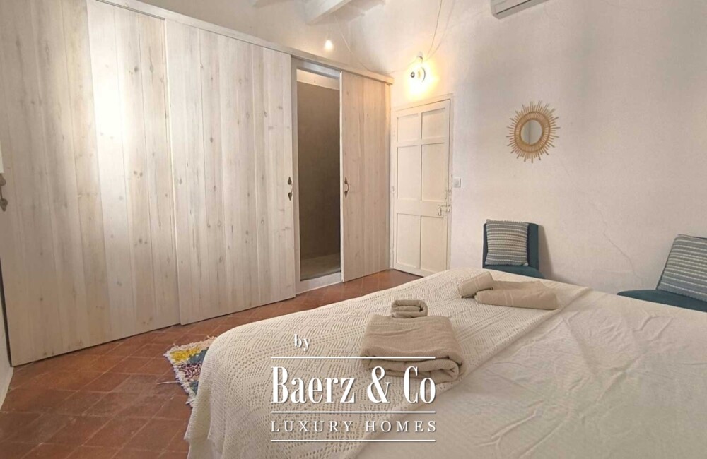 RENOVATED MENORCAN HOUSE FOR SALE IN THE HISTORIC OLD TOWN OF CIUTADELLA, MENORCA – COURTYARD WITH SWIMMING POOL, 4 EN-SUITE BEDROOMS AND ORIGINAL ARCHITECTURAL FEATURES image