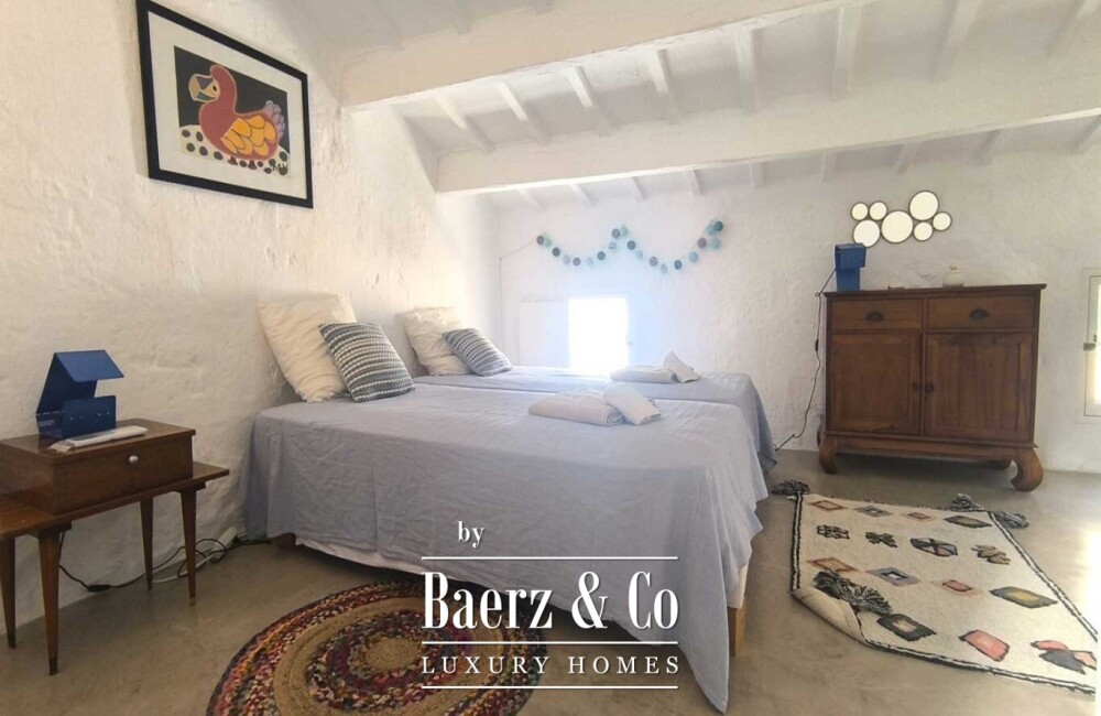 RENOVATED MENORCAN HOUSE FOR SALE IN THE HISTORIC OLD TOWN OF CIUTADELLA, MENORCA – COURTYARD WITH SWIMMING POOL, 4 EN-SUITE BEDROOMS AND ORIGINAL ARCHITECTURAL FEATURES image