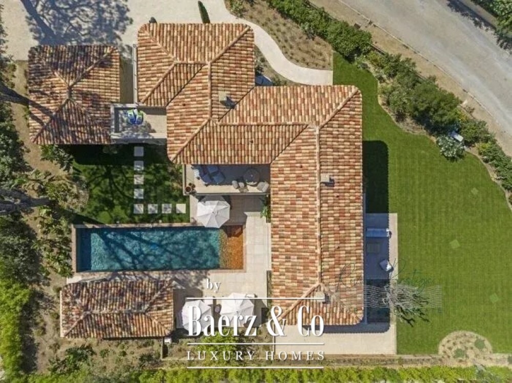 Saint-Tropez – Villa with Sea and Village Views image