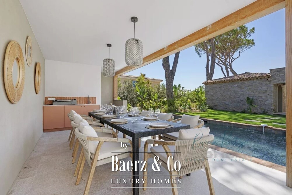 Saint-Tropez – Villa with Sea and Village Views image