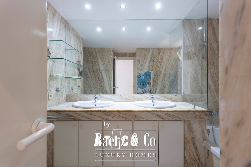 Penthouse for sale in Sarrià-Sant Gervasi image