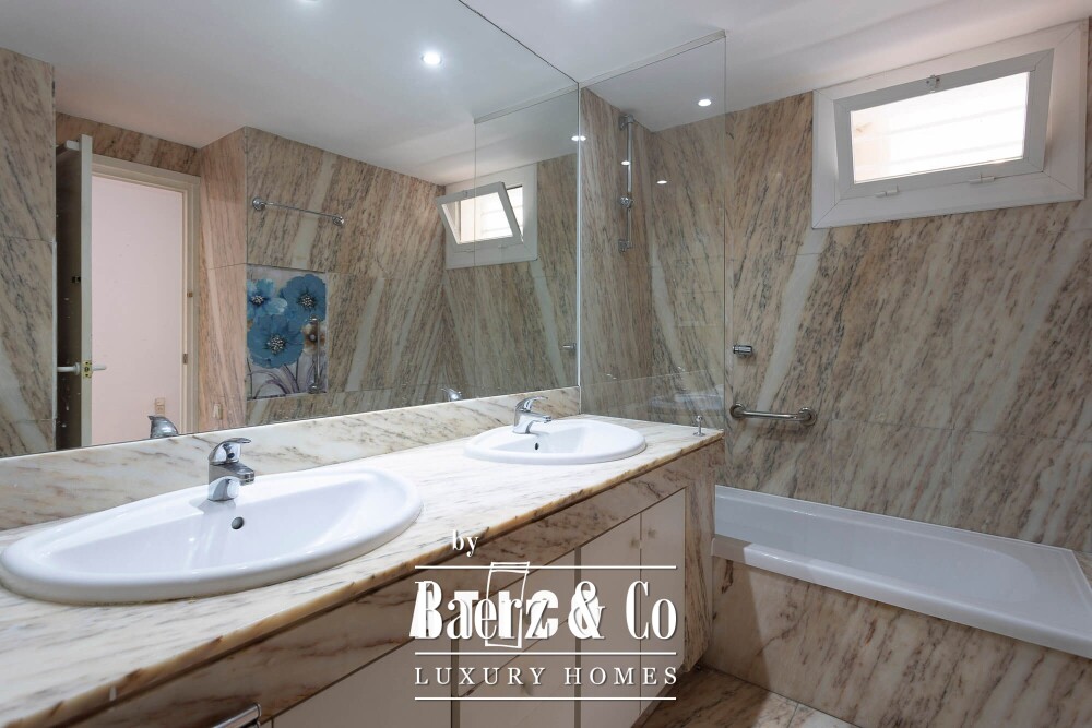 Penthouse for sale in Sarrià-Sant Gervasi image
