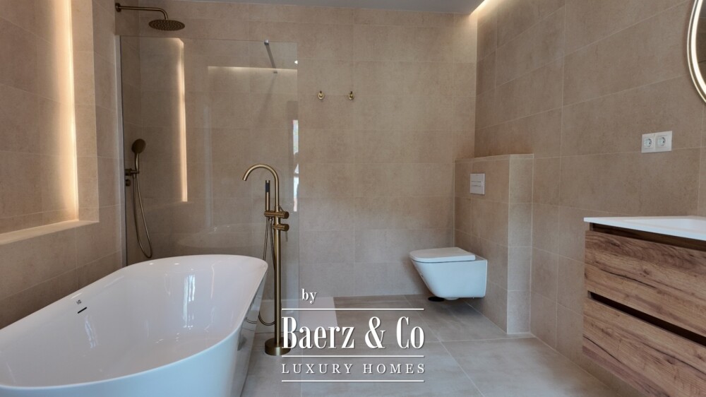 Beautiful luxury home in Albir image