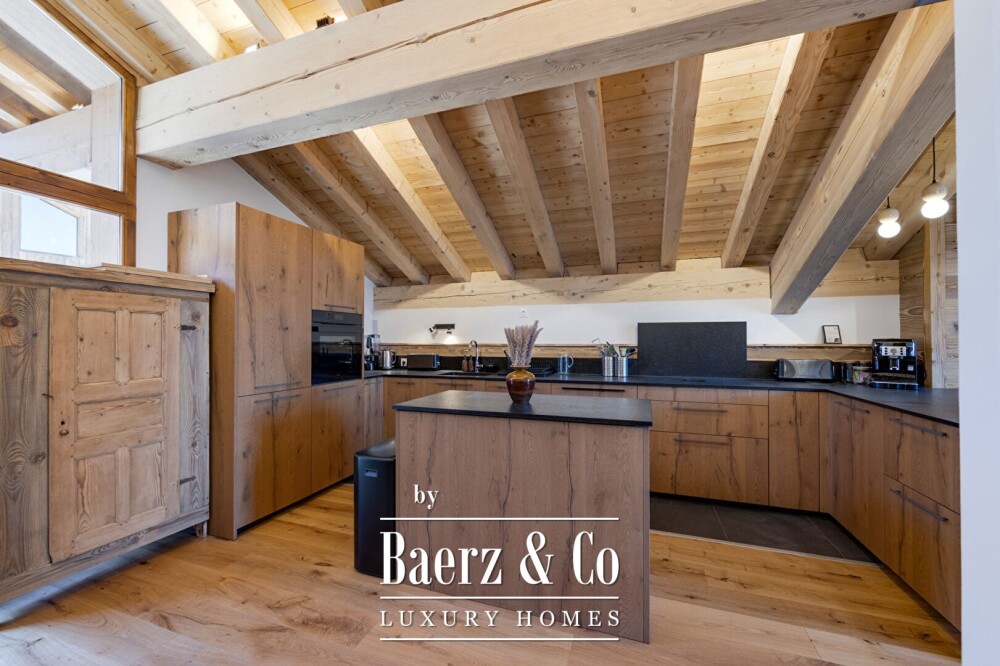 Triplex penthouse - Freehold image