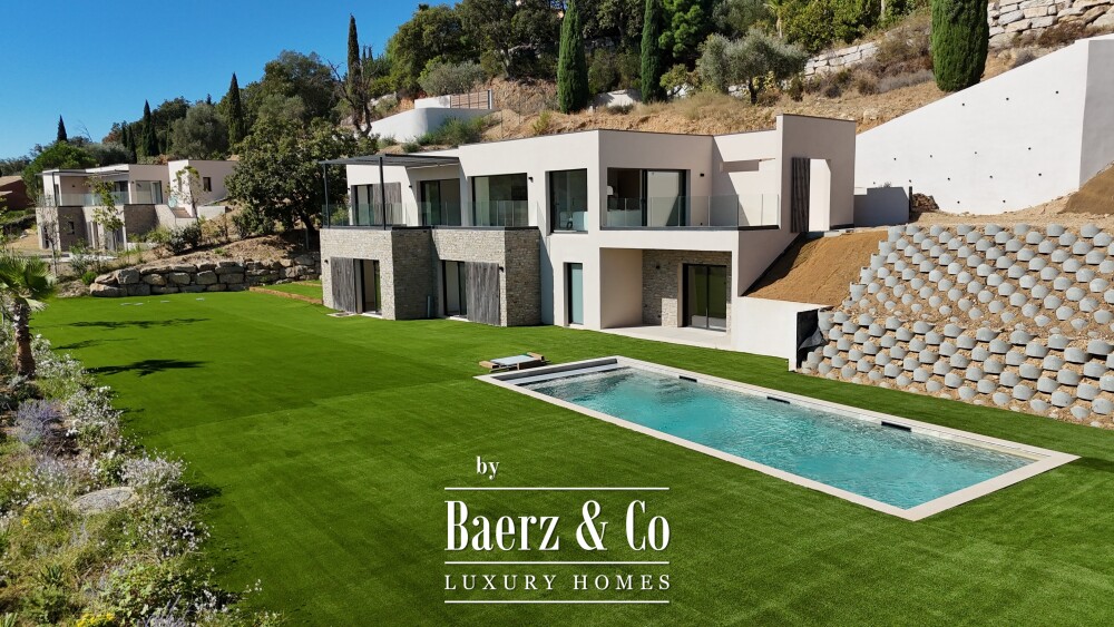 Grimaud — Sea-View Luxury Villa with Five Bedrooms and Pool image