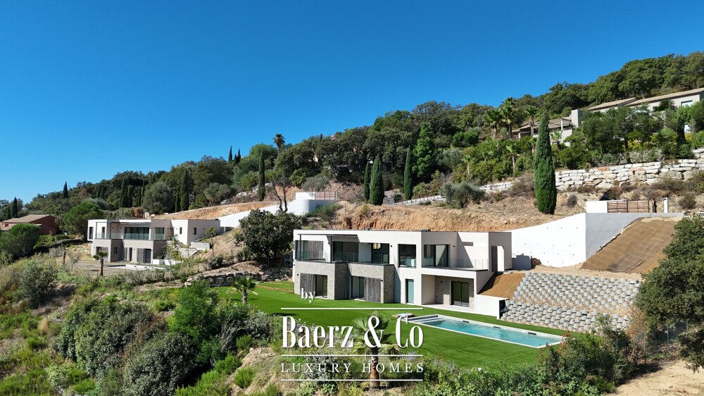 Grimaud — Sea-View Luxury Villa with Five Bedrooms and Pool image