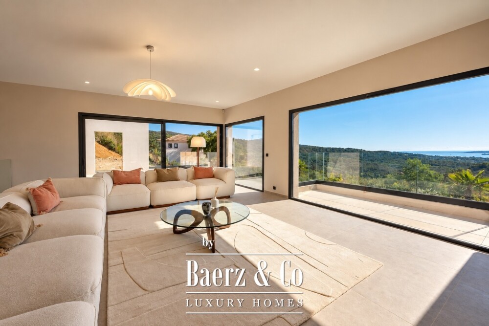 Grimaud — Sea-View Luxury Villa with Five Bedrooms and Pool image