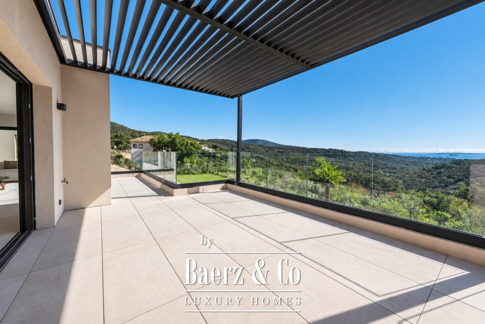 Grimaud — Sea-View Luxury Villa with Five Bedrooms and Pool image