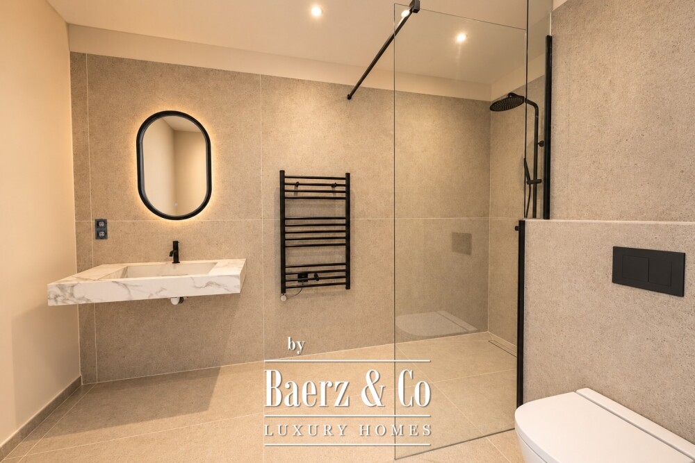 Grimaud — Sea-View Luxury Villa with Five Bedrooms and Pool image