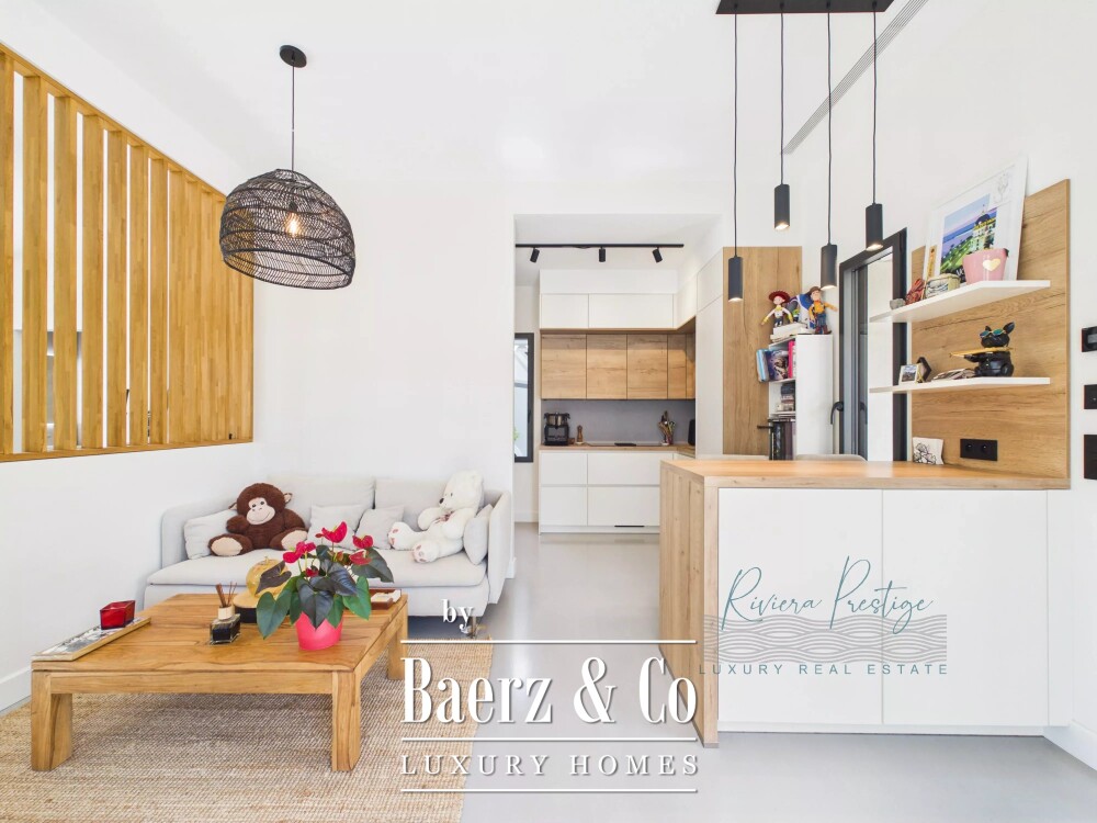 Charming Villa with Garden in Draguignan, France image