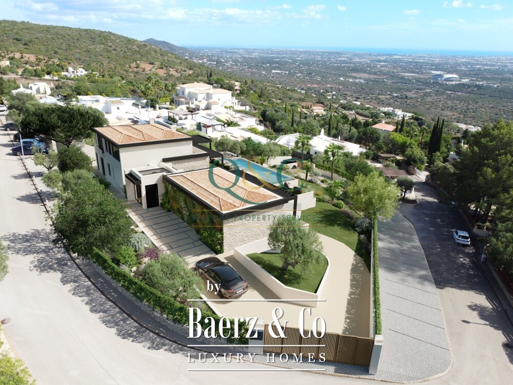 Beautiful luxury home in Santa Bárbara de Nexe, Goldra image