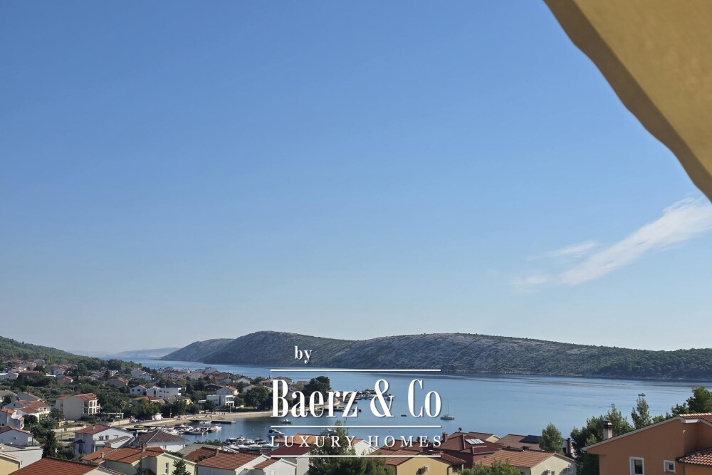 Rab, Barbat, Newly built, Apartment house with 12 apartments with sea view 250 m from the beach image