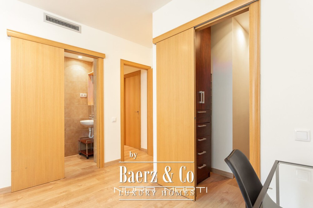 Apartment for sale in Sarrià-Sant Gervasi image
