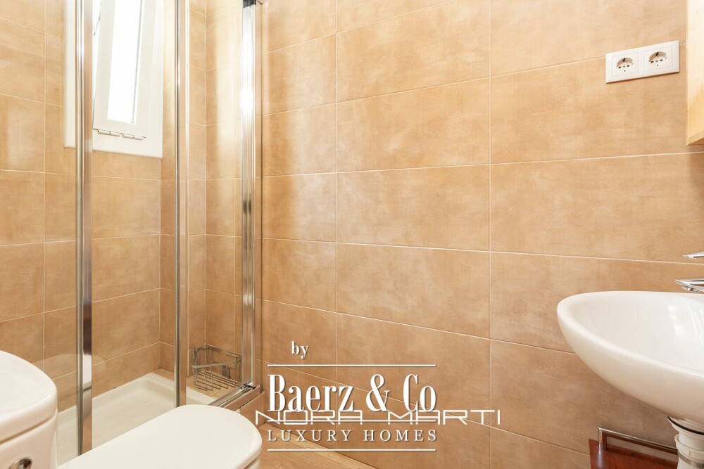 Apartment for sale in Sarrià-Sant Gervasi image