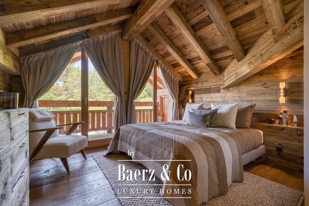 Chalet of 309.98 sqm, 6 bedrooms - near Mont d'Arbois image