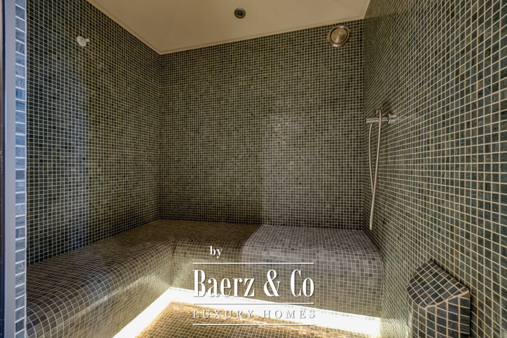 Chalet of 309.98 sqm, 6 bedrooms - near Mont d'Arbois image