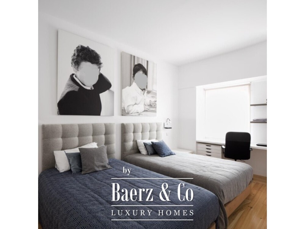 3-Bedroom plus study apartment , with Private Outdoor Space, in Campo Pequeno image