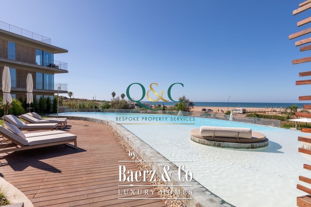 Beautiful luxury home in Quarteira, Centro image
