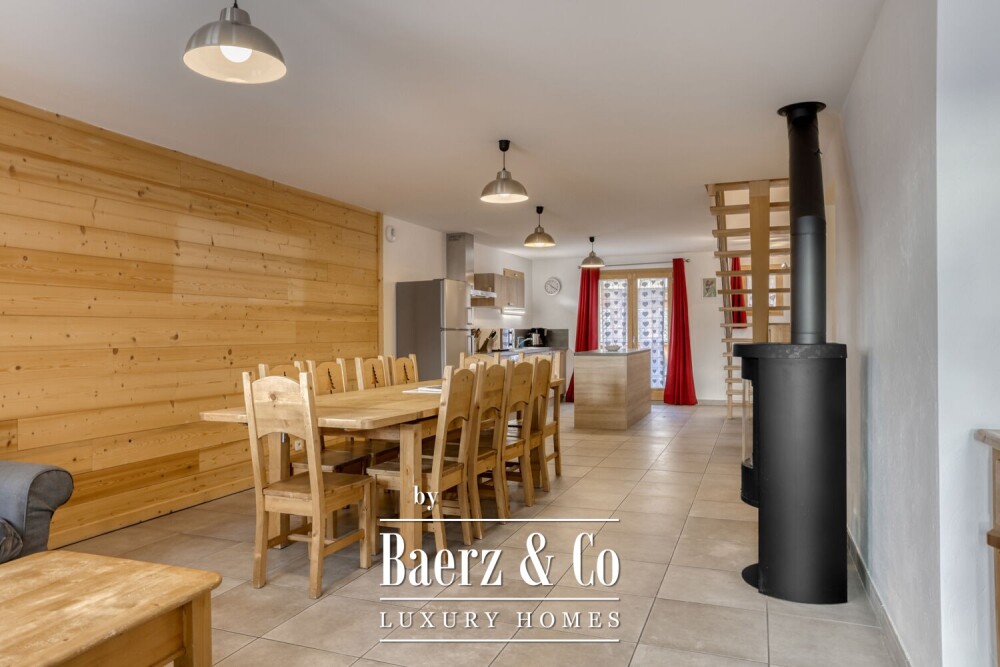 Semi-detached chalet with 6 rooms - Close to the slopes image