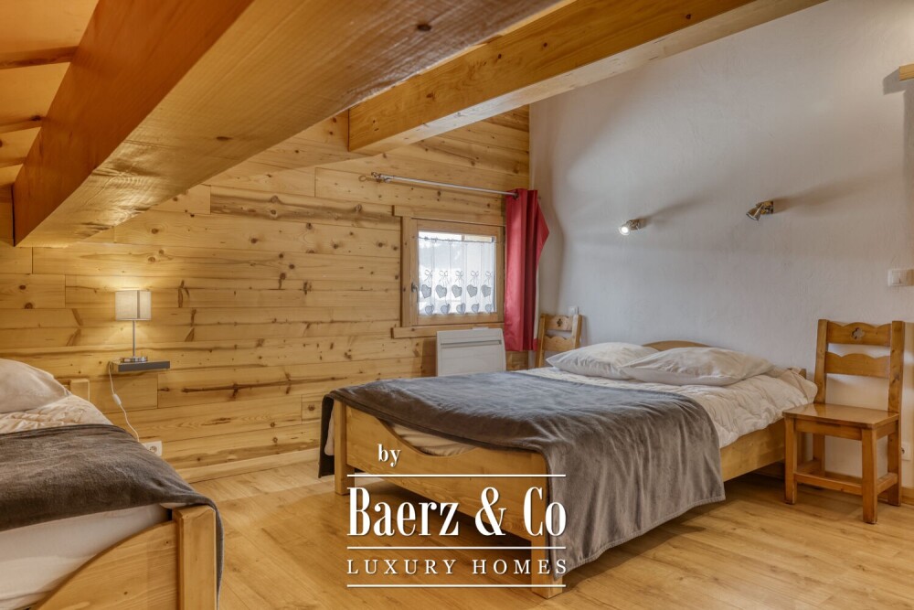 Semi-detached chalet with 6 rooms - Close to the slopes image