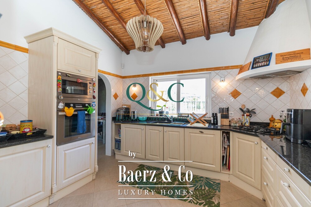 Beautiful luxury home in Santa Bárbara de Nexe, Santa Bárbara de Nexe image