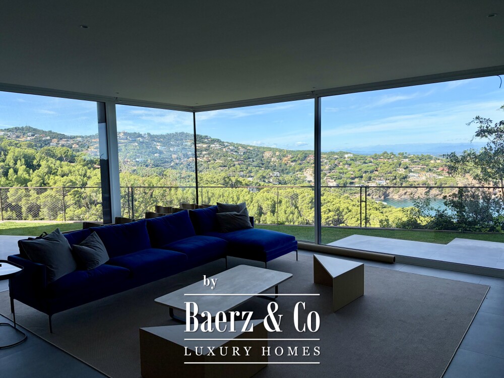 Sea-view property near Sa Riera, Begur image