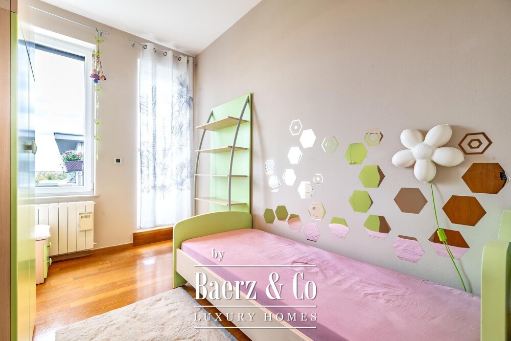 Zagreb, Kozjak, beautiful four-room apartment, 190 m² image