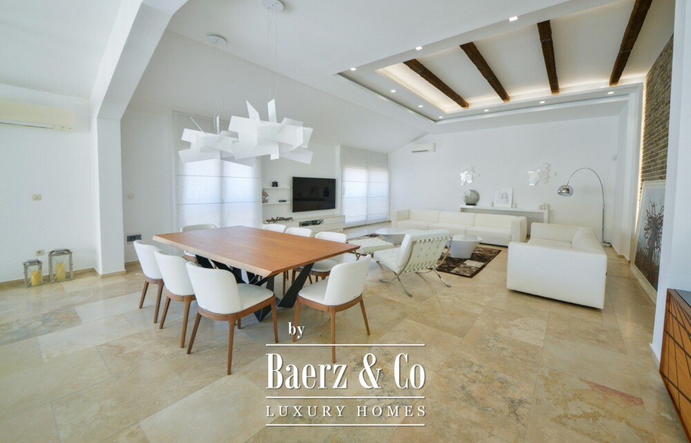 Luxury Three-Bedroom Apartment with Garage in Budva Center image