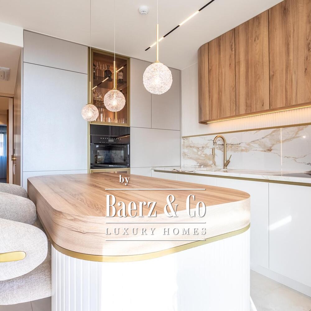 Split, luxury apartment in the city center image