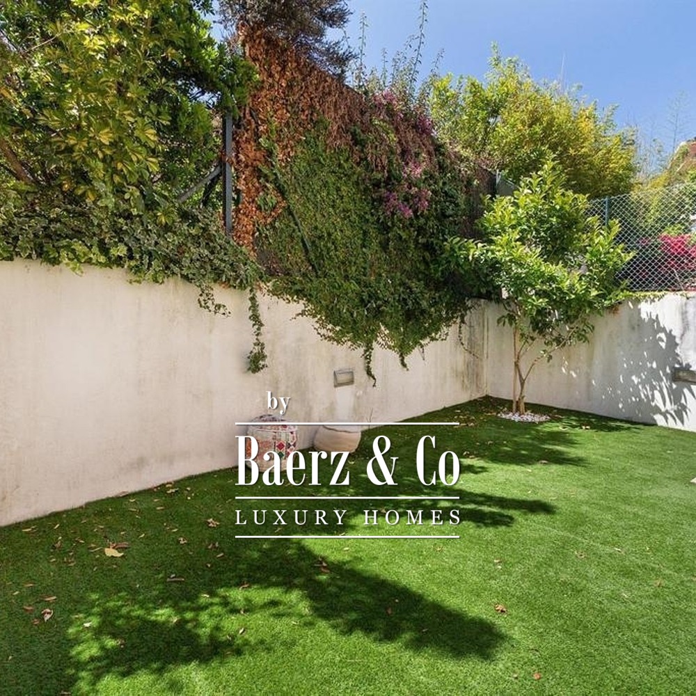 5-bedroom Villa in Porto image