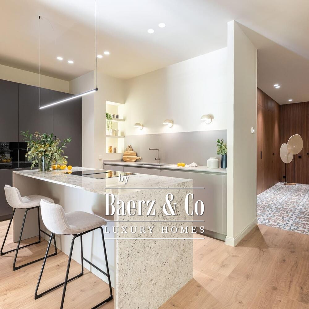EXCLUSIVE RENOVATED RESIDENCE IN THE QUADRAT D OR · €1,790,000 image