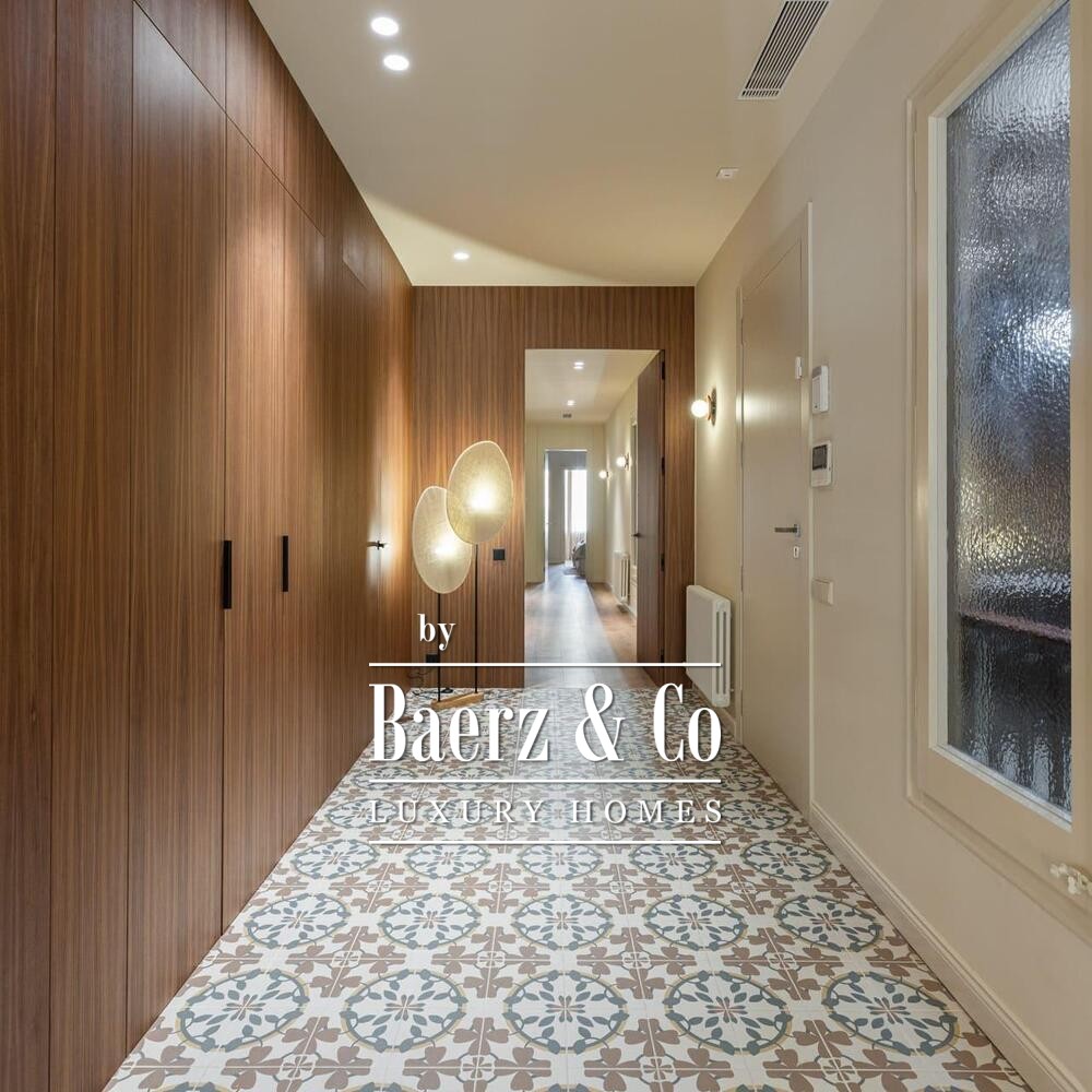 EXCLUSIVE RENOVATED RESIDENCE IN THE QUADRAT D OR · €1,790,000 image