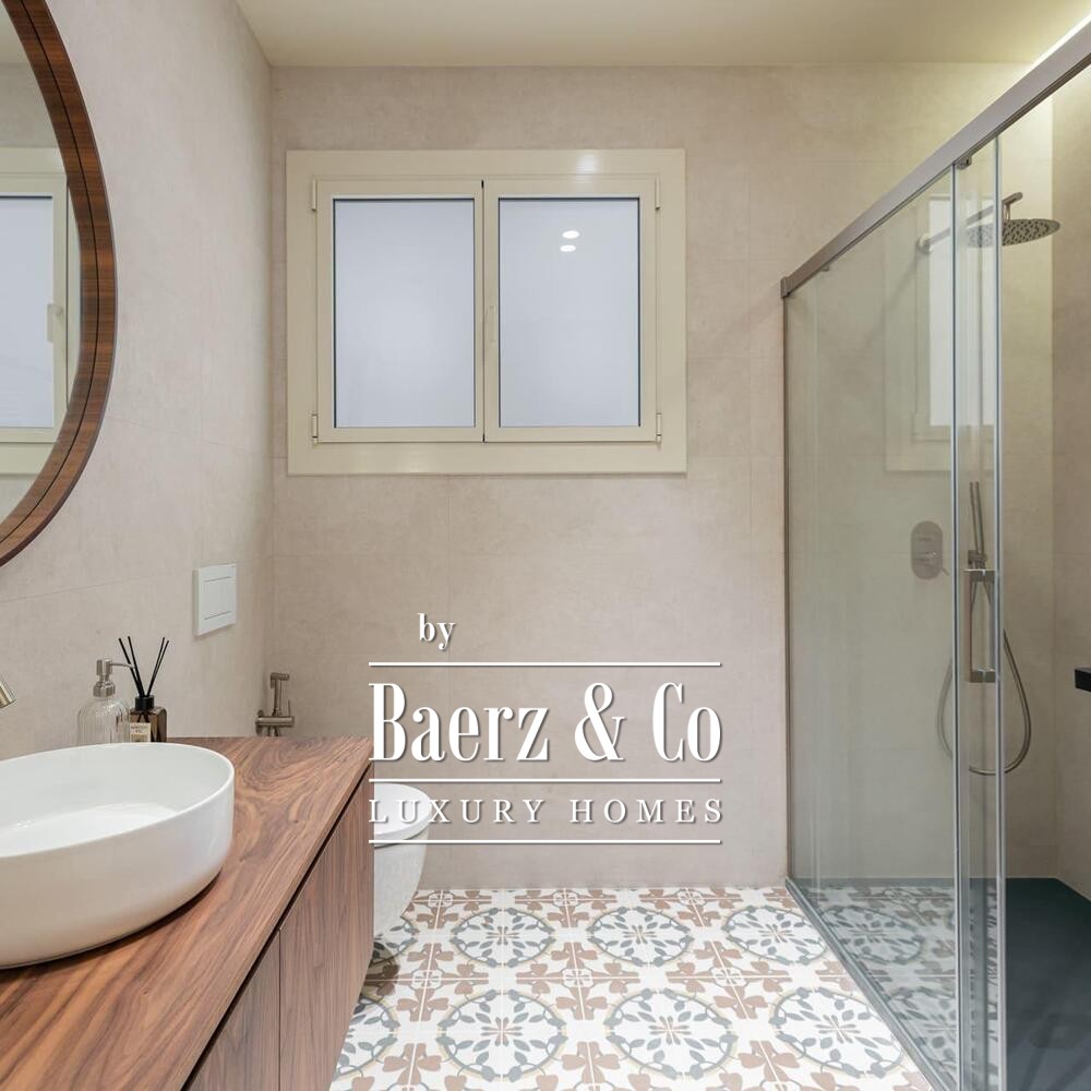 EXCLUSIVE RENOVATED RESIDENCE IN THE QUADRAT D OR · €1,790,000 image
