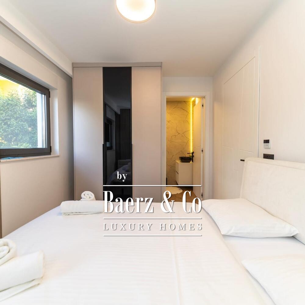 Zadar, Borik - Luxury Residence 760 m² with 3 Apartments, Elevator and Heated Infinity Pool image