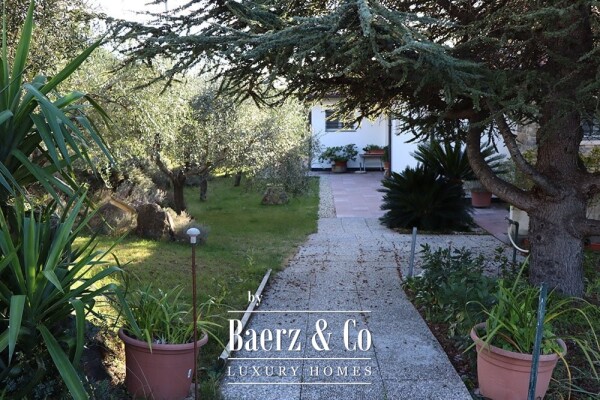 photo 18 Villa for sale 244 m²
