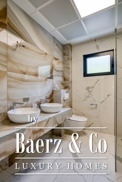 photo 13 Elegant Villa with Majestic Views, Pool, Gym & Sauna