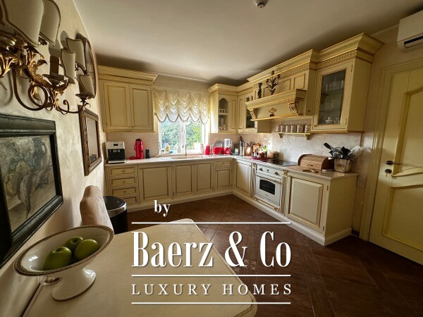 photo 18 Elegant Villas on Superb location in Sveti Stefan