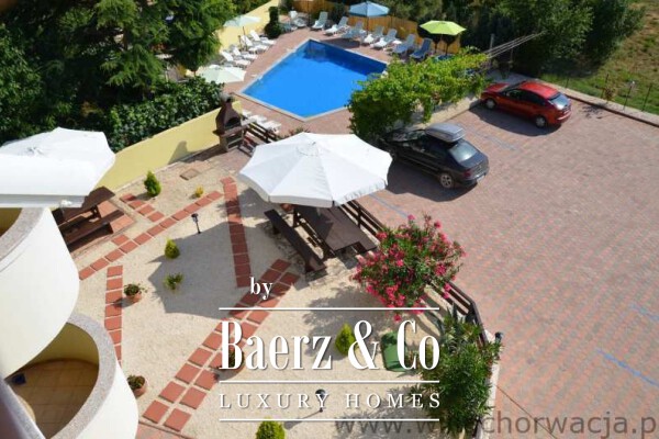 photo 3 Medulin, large residential building 300 m from the seaStudio apartment