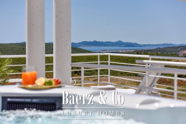 photo 4 Zadar, Debeljak, Luxuriously furnished villa with pool and sea view