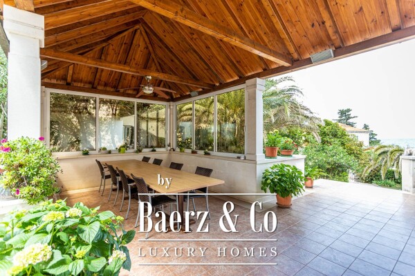 photo 10 Brac, beautiful villa with a large garden 20 m from the sea