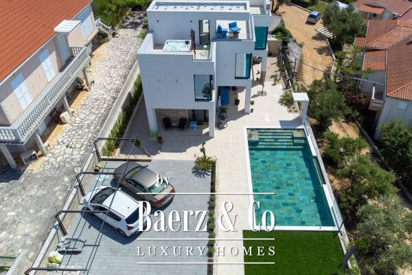 photo 2 Pat, Lun, beautiful villa with pool