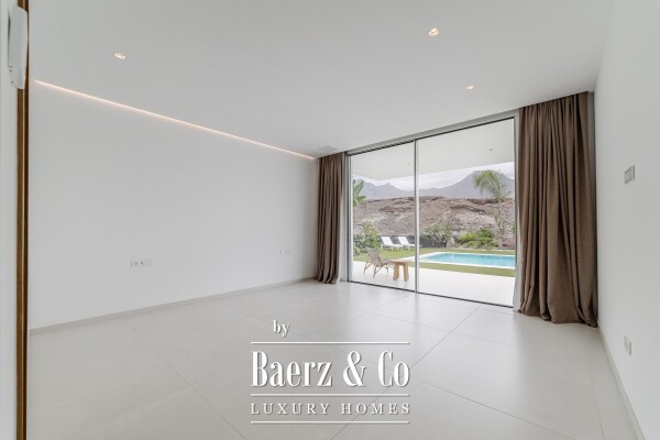 photo 34 Exquisite Newly Built Villa Tenerife south