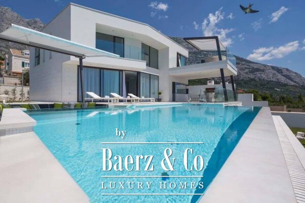 photo 2 Makarska - a unique modern villa with a panoramic view