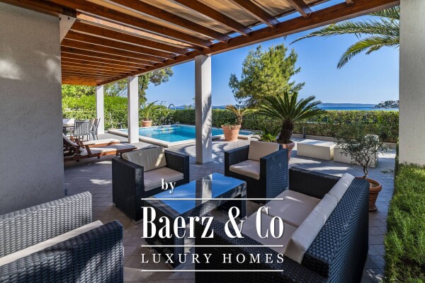 photo 99 Split, Čiovo, modern villa/boutique hotel with 8 apartments, first row to the sea