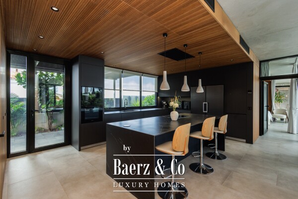 photo 17 Brutalist-style villa in Costa Adeje