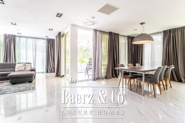 photo 1 Hvar, modern three-room apartment with terrace - B4/S4