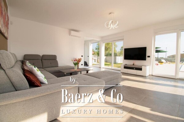 photo 9 Istria, Vodnjan, villa in a quiet part of the city with a sea view from every floor